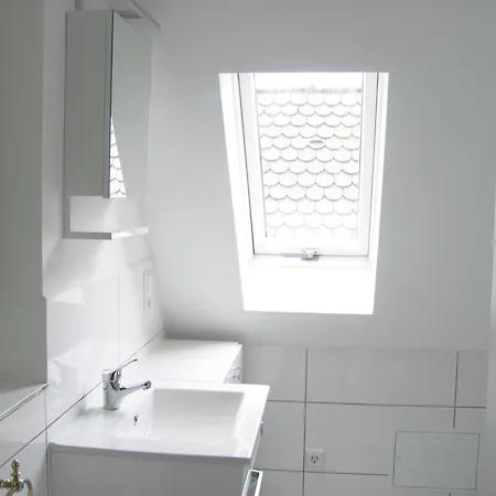 斯多辰法尔布公寓 3*