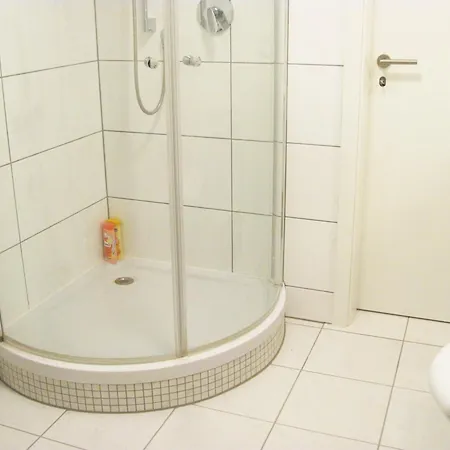 斯多辰法尔布公寓 招待所 梅明根