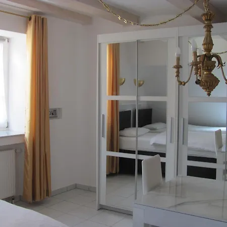 Storchenfaerbe Guest house Memmingen