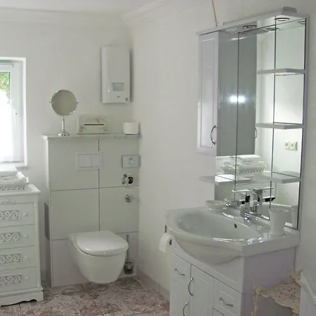 斯多辰法尔布公寓 招待所 梅明根