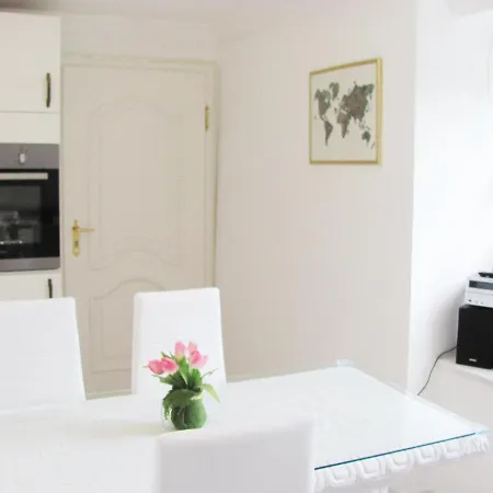 Storchenfaerbe Guest house