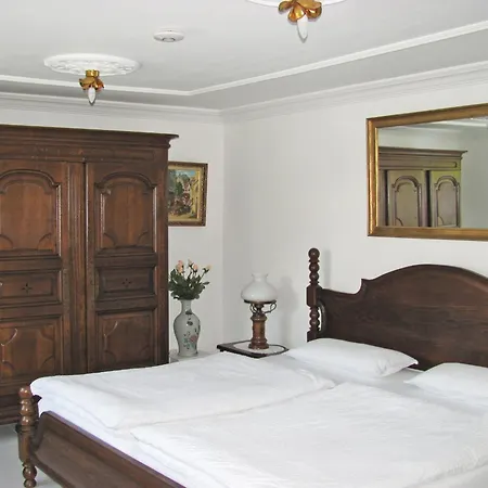 Guest house Storchenfaerbe 4*