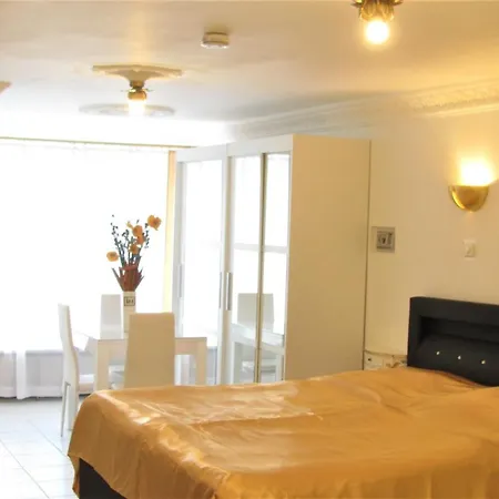 Storchenfaerbe 4* Memmingen