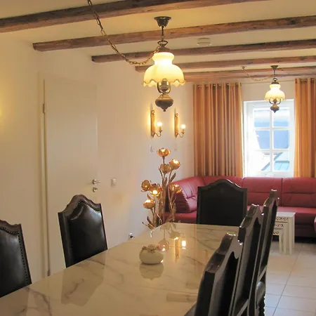 Guest house Storchenfaerbe 4*