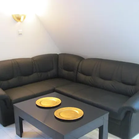 Storchenfaerbe 4*