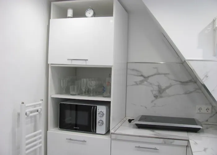 Storchenfaerbe 3* Memmingen